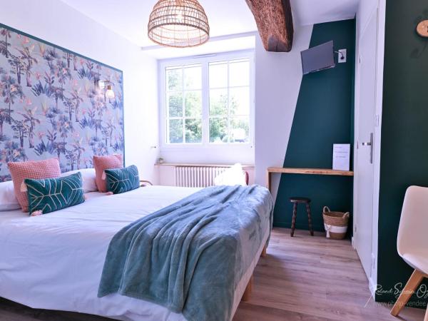 Les Chambres d'Aurore : photo 3 de la chambre chambre double - vue sur jardin