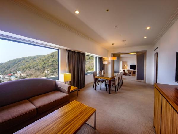 ANA Crowne Plaza Kobe, an IHG Hotel : photo 1 de la chambre two-bedroom suite with city view - lounge access