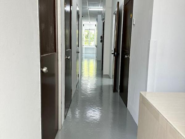 Jiaxin Dormitory-Setia Indah 家馨青年旅宿 : photo 1 de la chambre chambre double avec toilettes communes