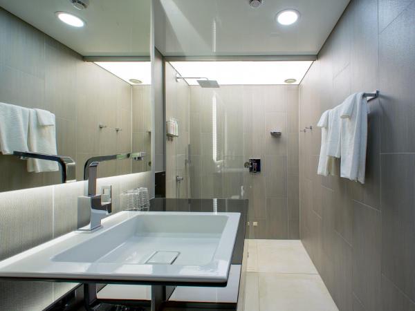 Hotel Klaus K : photo 5 de la chambre studio sky avec balcon