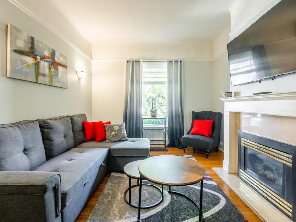 Cozy 5 Bedroom House in Downtown Toronto by GLOBALSTAY : photo 1 de la chambre maison 5 chambres