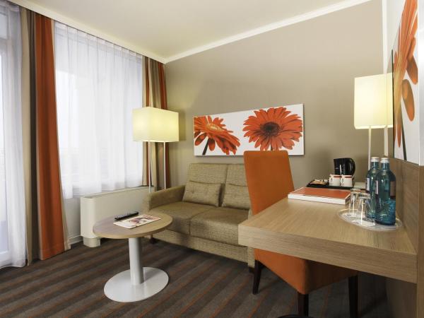 H4 Hotel Frankfurt Messe : photo 3 de la chambre chambre familiale (2 adultes et 2 enfants)