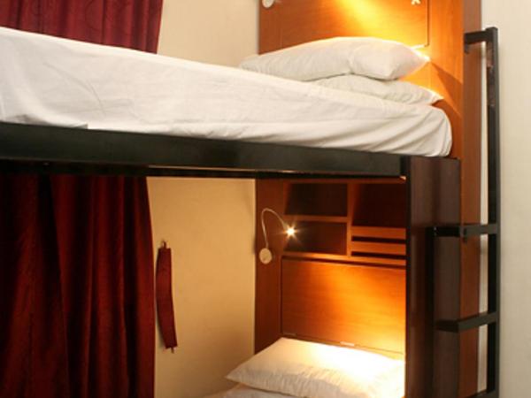 Red Inn Court : photo 9 de la chambre dortoir mixte 6 lits