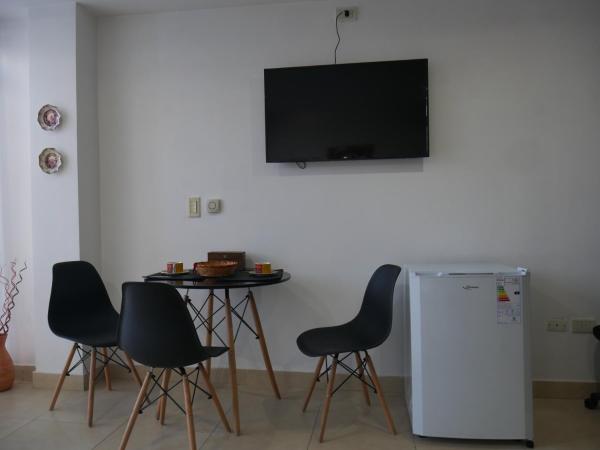 Habitación Privada en Edificio de Departamentos : photo 8 de la chambre chambre double avec salle de bains privative