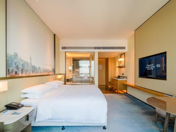 Four Points by Sheraton Wuhan, Jiangxia : photo 3 de la chambre chambre lit king-size deluxe - vue sur ville