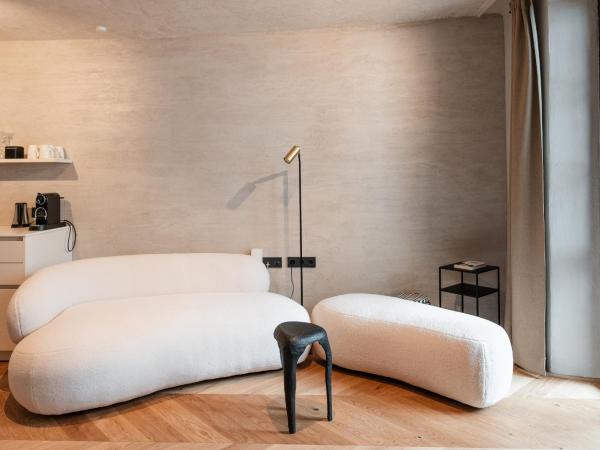 H5 Grauer Bär Studios & More : photo 2 de la chambre studio avec balcon