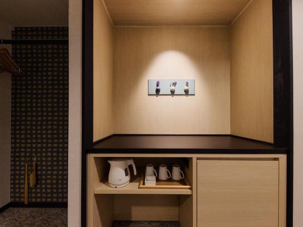 Kyoto Tower Hotel : photo 2 de la chambre chambre lits jumeaux spacieuse - non-fumeurs