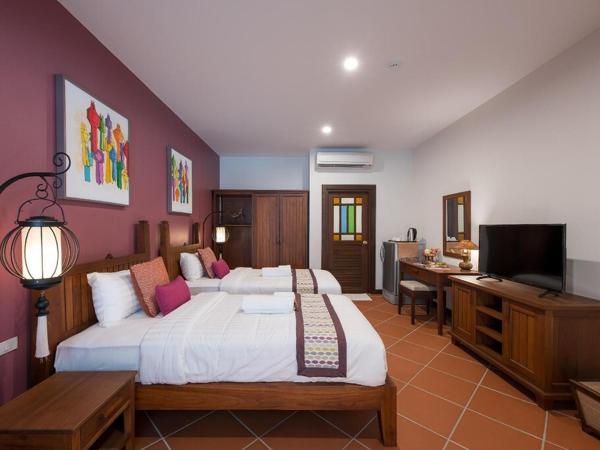 Villa Sanpakoi : photo 6 de la chambre hébergement lits jumeaux supérieur - vue sur piscine