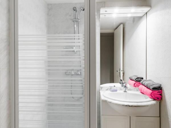 Lagrange Vacances Le Scarlett et Les Soleillades : photo 4 de la chambre appartement 1 chambre (4 adultes)