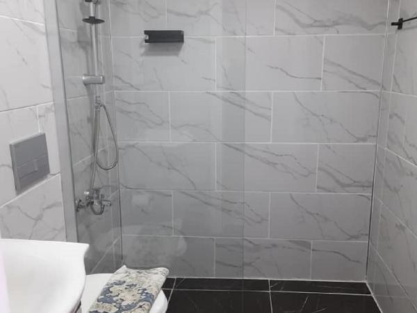 Ephesian Hotel & Guesthouse : photo 4 de la chambre chambre triple