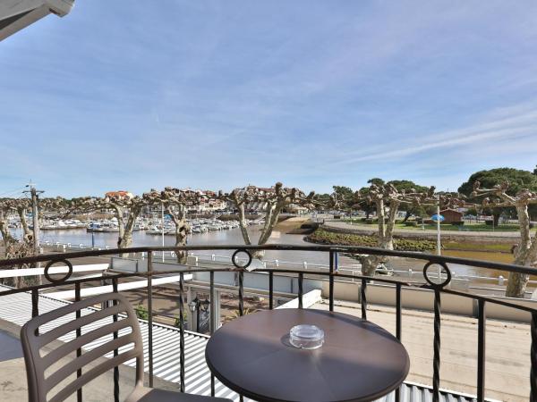 Hotel du Cap : photo 6 de la chambre chambre double confort avec balcon - vue sur port