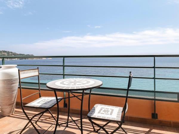 Surplage Hotel Cavalière : photo 10 de la chambre suite cavalière avec terrasse - vue sur mer