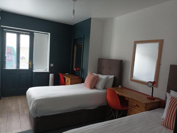 Tom Dick and Harriet's Accommodation : photo 4 de la chambre appartement - rez-de-chaussée