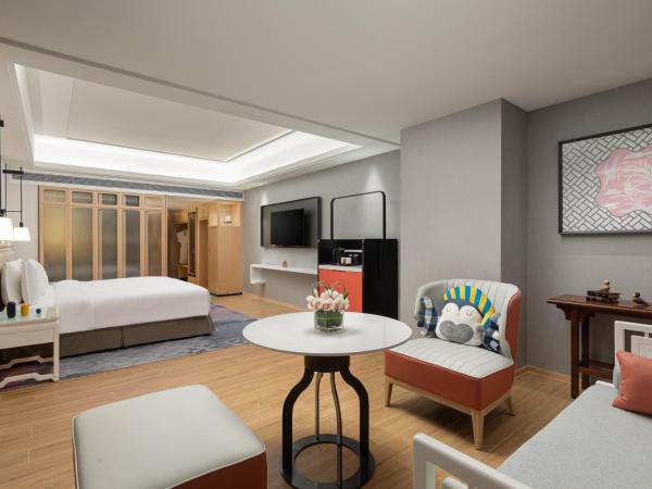 voco Guangzhou Shifu, an IHG Hotel : photo 2 de la chambre grand hébergement lit king-size