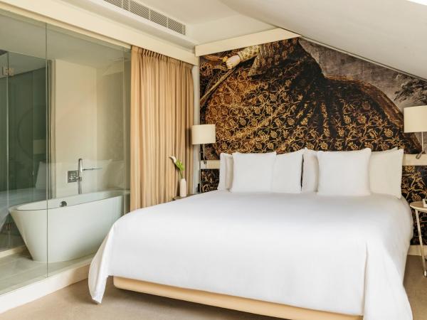 Palacio de los Duques Gran Meliá - The Leading Hotels of the World : photo 3 de la chambre suite 3 chambres au niveau rouge