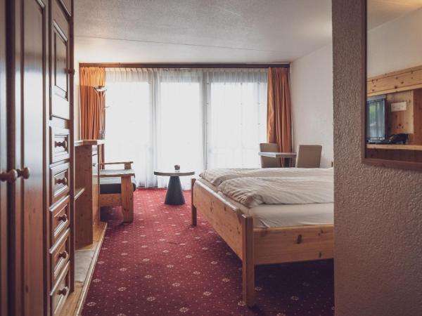 Club Hotel rooms only - by Mountain Hotels : photo 4 de la chambre chambre double - côté sud avec balcon