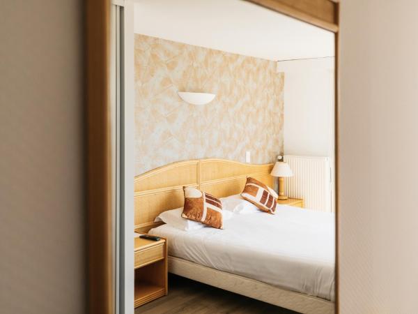 Hôtel Édenia - Spa Estime&Sens : photo 2 de la chambre chambre double avec terrasse - vue sur mer