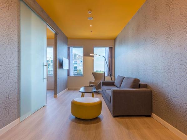 Park Inn by Radisson Amsterdam City West : photo 1 de la chambre suite