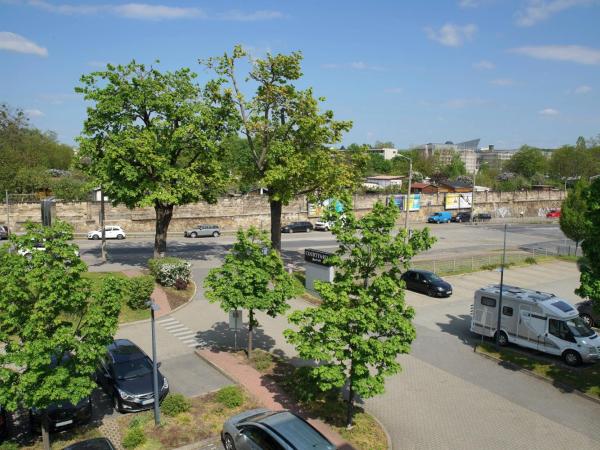 Courtyard by Marriott Dresden : photo 1 de la chambre comfort room, guest room, 1 king