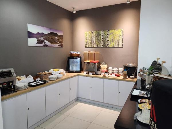 M Hotel : photo 6 de la chambre chambre double standard