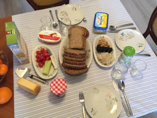 Homestay Utrecht : photo 9 de la chambre chambre double deluxe avec balcon