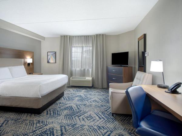 Candlewood Suites Columbia-Fort Jackson, an IHG Hotel : photo 4 de la chambre queen studio - disability access/roll-in shower/non-smoking