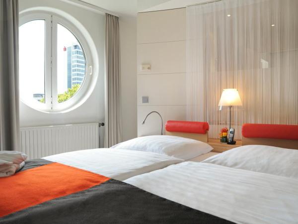 Mercure Residenz Frankfurt Messe : photo 1 de la chambre privilege queen suite with sofa bed and balcony