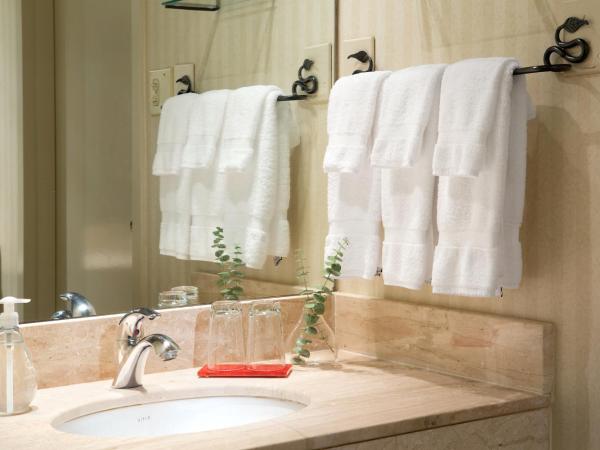 The Listel Hotel Vancouver : photo 8 de la chambre chambre lit king-size galerie