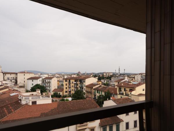 'RE-Dama Hostel : photo 4 de la chambre chambre double deluxe avec balcon