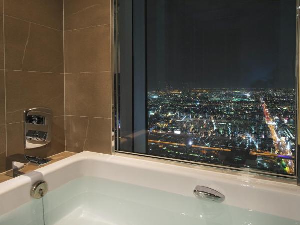 Osaka Marriott Miyako Hotel : photo 2 de la chambre chambre lits jumeaux d'angle premium - non-fumeurs