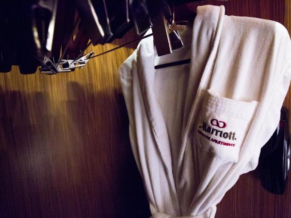 Marriott Executive Apartment Tianjin Lakeview : photo 10 de la chambre appartement 1 chambre - vue sur lac