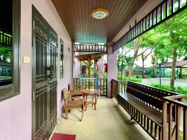 Baan Soontree Resort : photo 4 de la chambre chambre double deluxe
