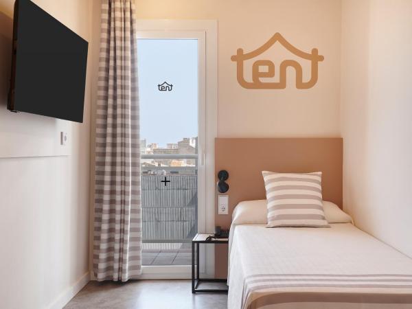 tent Lloret de Mar : photo 1 de la chambre chambre simple - lit et brunch illimité