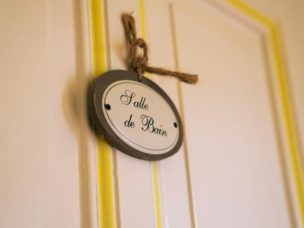 Le Chalet d'Ouchy : photo 8 de la chambre chambre lit king-size avec balcon