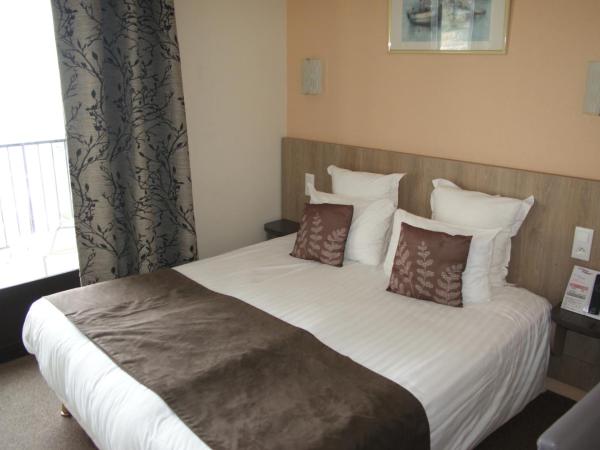 La Vieille Auberge : photo 4 de la chambre chambre lits jumeaux - vue sur mer