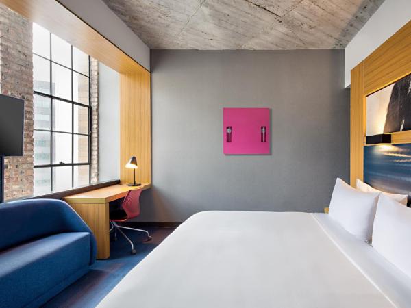 Aloft Dallas Downtown : photo 2 de la chambre chambre lit king-size aloft