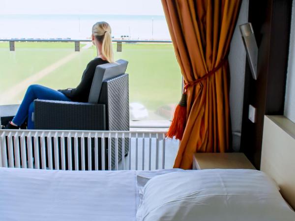 Hôtel Windsor Contact Hôtel : photo 1 de la chambre chambre supérieure - côté mer