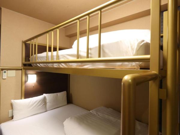 Dormy Inn EXPRESS Asakusa : photo 2 de la chambre chambre lits jumeaux avec lits superposés - non-fumeurs
