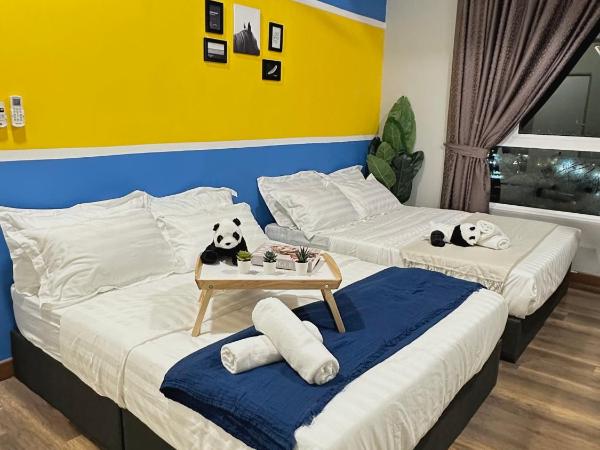 Ipoh D Festivo Suites 6-10pax 10mins to Sunway Tambun by IWH : photo 2 de la chambre appartement avec balcon
