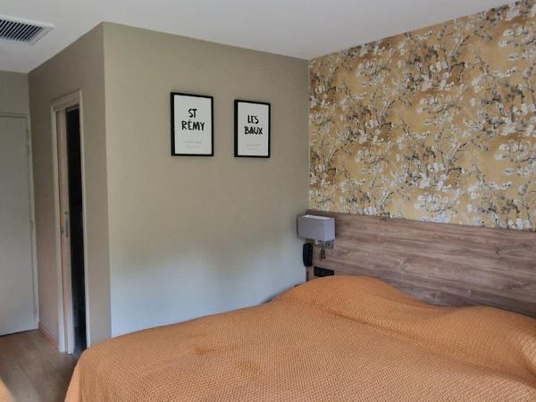 Hôtel l'Amandière : photo 1 de la chambre chambre familiale