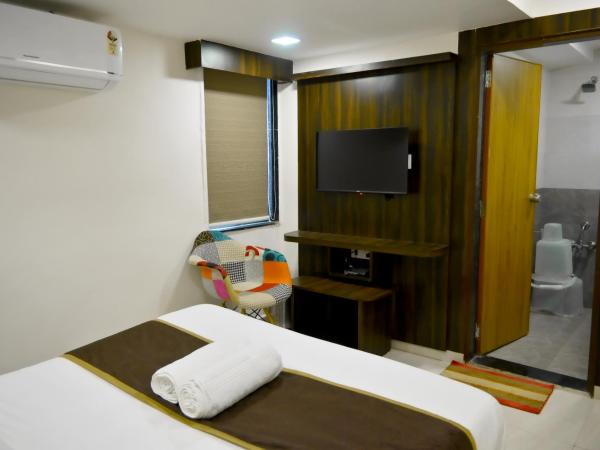 Hotel Royal Ican Sindhu Bhavan Road : photo 8 de la chambre chambre double deluxe