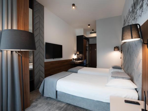 Garden Square Hotel : photo 3 de la chambre chambre double ou lits jumeaux deluxe avec balcon