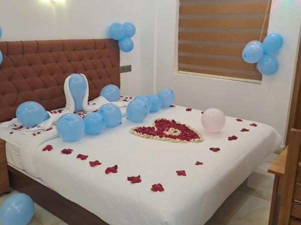 MARINA SUITES AIRPORT HOTEL : photo 1 de la chambre chambre lit king-size standard