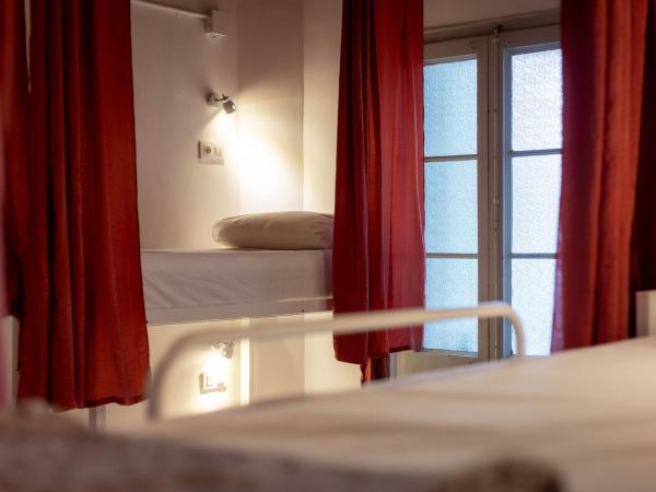 Primavera Hostel : photo 3 de la chambre lit simple dans dortoir à 6 lits