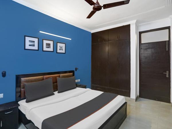 Super Collection O Agniv Residency Near Saket Metro : photo 1 de la chambre chambre triple classique