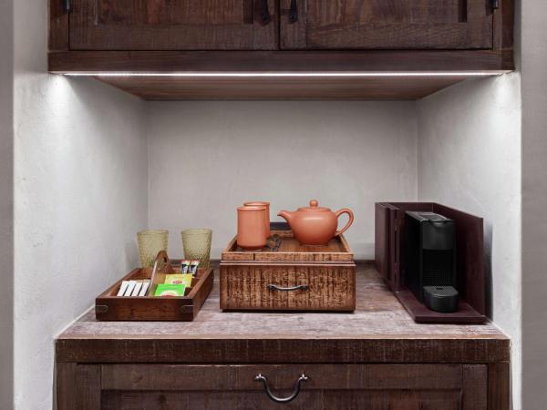 Al Seef Heritage Hotel Dubai, Curio Collection by Hilton : photo 6 de la chambre chambre lit king-size heritage