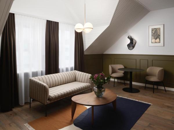 Alda Hotel Reykjavík : photo 2 de la chambre suite lit king-size