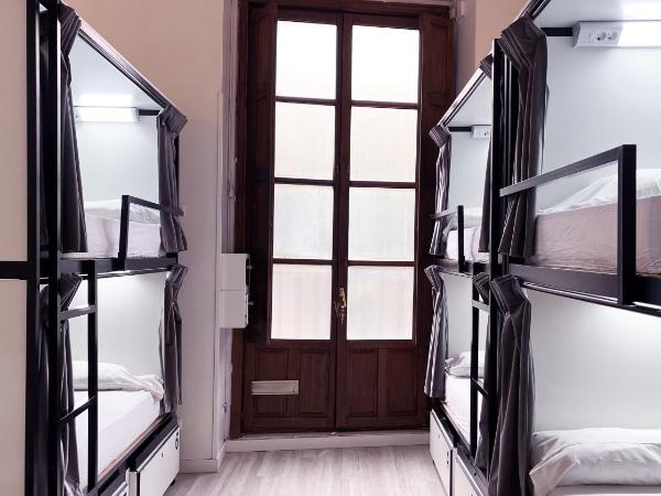 Way Hostel Madrid : photo 1 de la chambre lit dans dortoir mixte de 8 lits