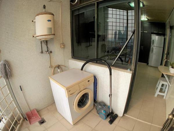 Bukit Bintang Apartment by Sarah's Lodge @ Fahrenheit88 : photo 9 de la chambre appartement 3 chambres