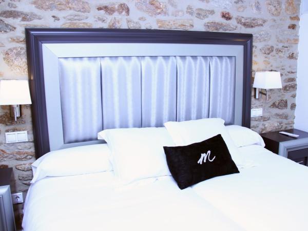 Hotel Montenegro Compostela : photo 2 de la chambre chambre lits jumeaux deluxe